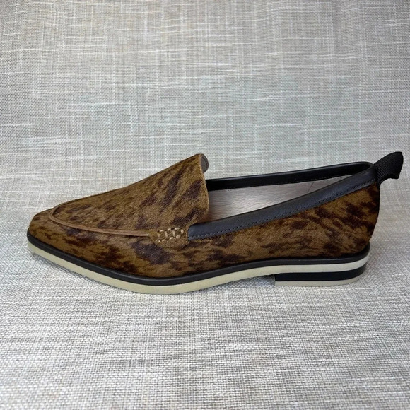 NEW Louise Et Cie Pointed Toe cow hair loafers size 6.5 (37) slip on shoes flats - Picture 3 of 10